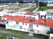 CASA EN VENTA DE 4 RECAMARAS Y AMPLIO JARDIN CERCA DE...