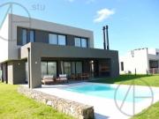 Casa en alquiler de 5 ambientes en Riberas Puertos