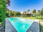 Casa En Venta De 5 Dorm. En Colina