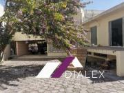 Casa en VENTA de 623 m2 COL. CONTRY en Monterrey, Nuevo León