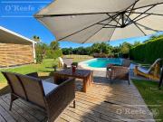 Casa en venta de 6 ambientes con vista al golf en Abril...