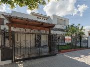 Casa en Venta de 6 Dormitorios, con Escritura Cofico