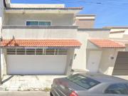 !Casa En Venta De Adjudicación Bancaria Ubicada En P°...