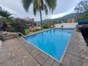 CASA EN VENTA DE ARQUITECTURA MEXICANA EN VALLE DE BRAVO