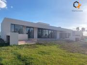 Casa en venta de calidad 3 dormitorios con pileta frente...