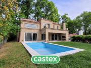 Casa en venta de cuatro ambientes en Mapuche C.C