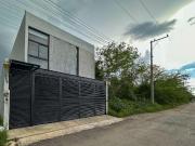 CASA EN VENTA DE DOS HABITACIONES Y PANELES SOLARES EN...