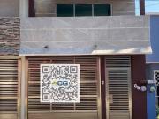 Casa en Venta de dos niveles en el Fracc. Del Norte...