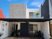 Casa en venta de dos niveles, La Antigua Cementera