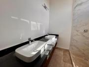 Casa en venta de dos pisos dentro de Residencial