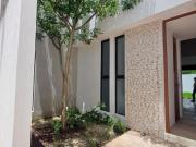 CASA EN VENTA DE DOS PLANTAS CON 3 RECAMARAS, CHOLUL