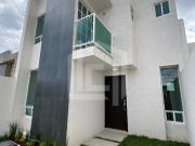 ▪️Casa en venta de estilo contemporáneo de 3 recámaras,...