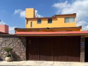 Casa en venta de estilo moderno en Paseos del Bosque,...