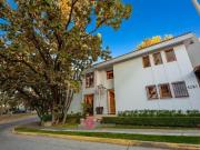 Casa en venta de Lujo Bugambilias zona Sur