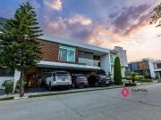 Casa en venta de Lujo en coto en Zapopan