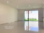 Casa en Venta de Lujo en Fraccionamiento Coto Solares...