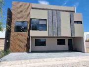 CASA EN VENTA DE LUJO EN LOMAS DE ANGELOPOLIS, PUEBLA...