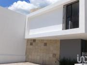 Casa en venta de Lujo en Privado Loma Alta Tres Marías,...