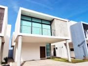 ¡Casa en Venta de Oportunidad, Amueblada, con Acceso a...