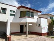 CASA EN VENTA DE OPORTUNIDAD SUPER PRECIO EN ZONA DE...