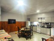 CASA EN VENTA DE PASILLO DOS DORMITORIOS