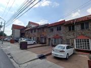 CASA EN VENTA DE REMATE BANCARIO, Av. Roberto Garza Sada...