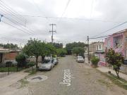 CASA EN VENTA DE REMATE BANCARIO, C. Jacarandas,...