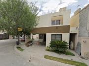 CASA EN VENTA DE REMATE BANCARIO, LOPEZ VELARDE, SANTA...