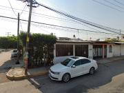 CASA EN VENTA DE REMATE INMOBILIARIO, AV. GANDHI, LA...