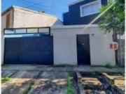 Casa en venta de tres dormitorios,a pasos de la costa oeste