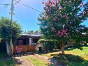 Casa en venta de tres dormitorios en Gonnet