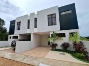 Casa en venta de tres habitaciones en Playa del Carmen