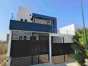 Casa en venta de tres recámara al sur de Morelia por la...