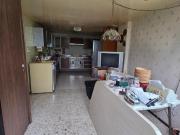 Casa en venta de un piso con un gran jardín en Jardines...