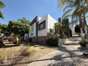 CASA EN VENTA DE UN PISO EN BARRANCA DEL REFUGIO EN...