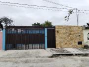 CASA EN VENTA DE UN PISO EN COLONIA PETKANCHÉ