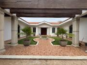 CASA EN VENTA DE UN PISO EN FRACCIONAMIENTO LA CEIBA 2,...