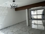 Casa en VENTA de UN PISO, en Los Bosques