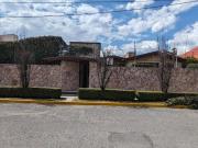 CASA EN VENTA DE UN PISO EN SAN CARLOS, METEPEC