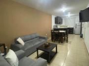 CASA EN VENTA DE UN PISO FRACC VIÑEDOS