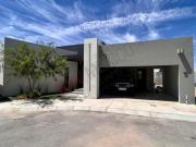 Casa en venta de un piso, zona exclusiva en Cd. Juarez