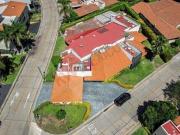 Casa en Venta de un solo nivel en Club de Golf Santa...