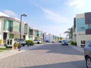 Casa en venta de UN SOLO PISO en VALLE de JURIQUILLA,...