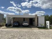 CASA EN VENTA DE UNA PLANT EN PRIVADA SOLUNA, TEMOZÓN NORTE