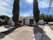 CASA EN VENTA DE UNA PLANTA CENTRO ATRAS COMERCIAL EL...