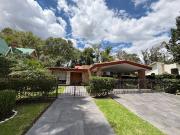 Casa en Venta de Una Planta con Alberca en...