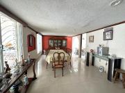 CASA EN VENTA DE UNA PLANTA CON SEGURIDAD EN ARBOLEDAS,...
