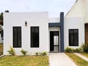 Casa en venta de una planta en Conjunto Habitacional...