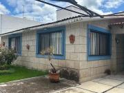 CASA EN VENTA DE UNA PLANTA EN JURICA, OPORTUNIDAD!