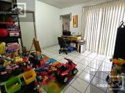CASA EN VENTA DE UNA PLANTA EN LA PANAMERICANA